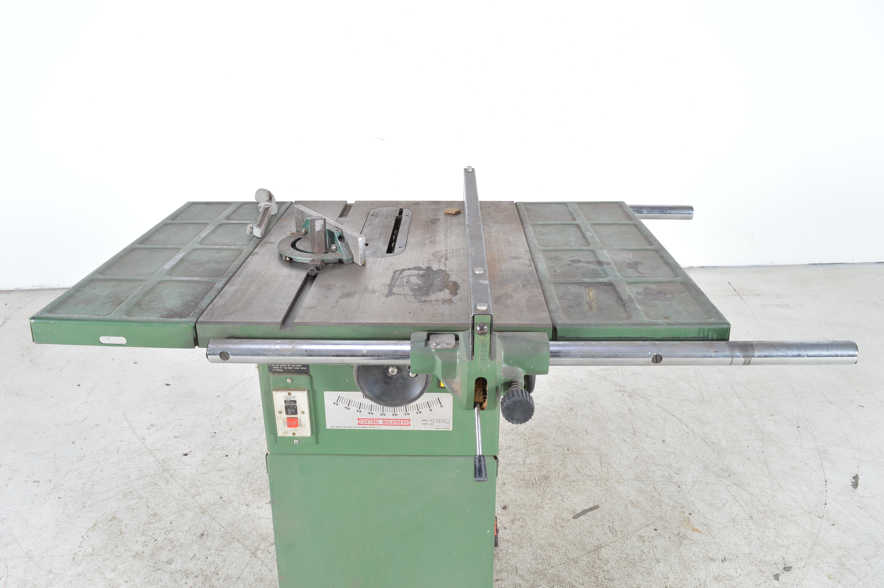 Central Machinery 10inch Table Saw EBTH