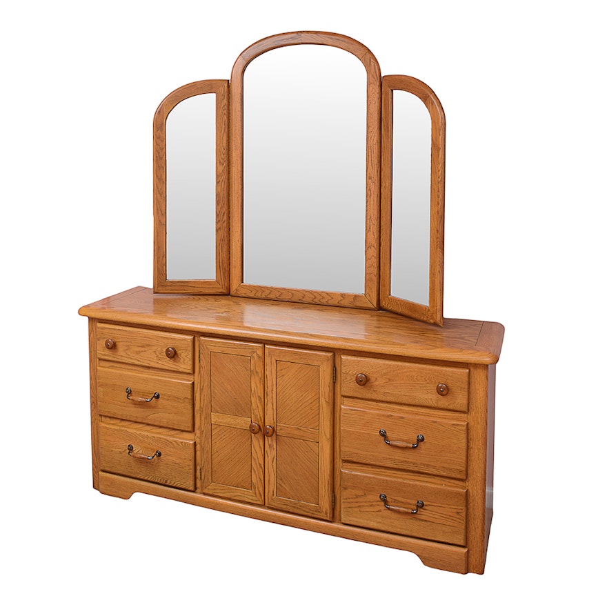 Stanley Furniture Oak Dresser with Tri Fold Mirror EBTH Stanley Furniture Oak Dresser with Tri Fold Mirror EBTH