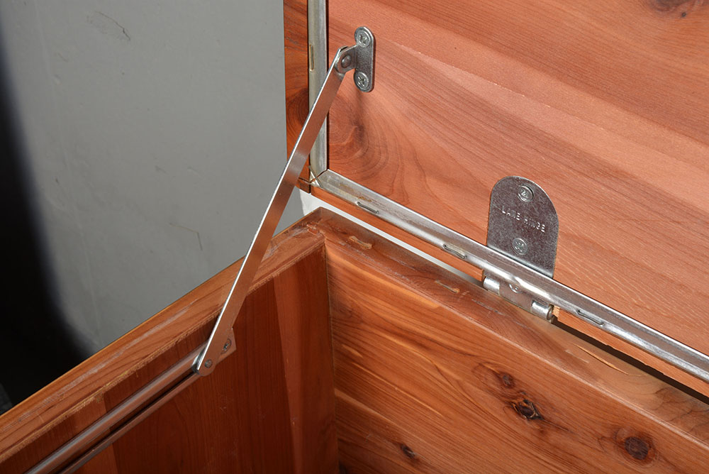 Lane MidCentury Cedar Chest EBTH