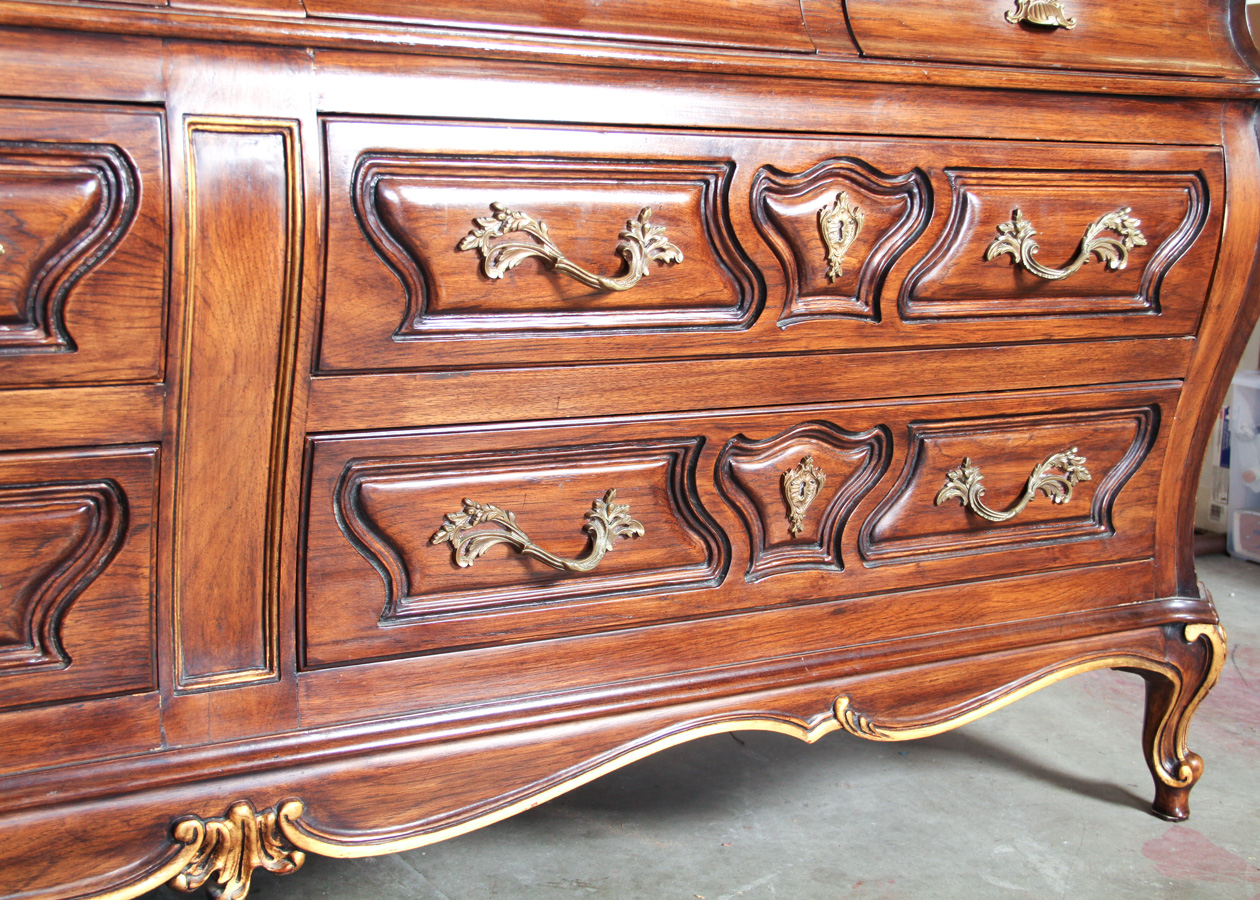 Karges Furniture Co. Wooden Dresser EBTH