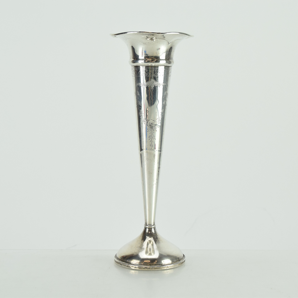 Hamilton Weighted Sterling Silver Bud Vase Ebth