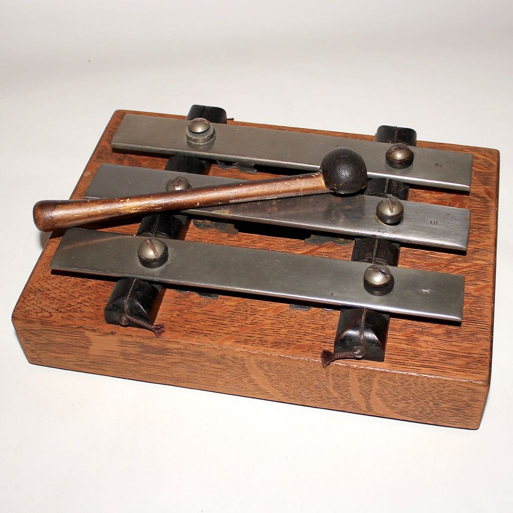 ThreeBar Dinner Chime EBTH