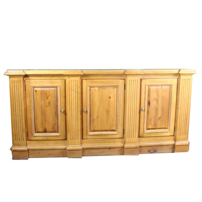 Vintage Credenzas, Sideboards and Buffets Auction in Art, Home ... Vintage Credenzas, Sideboards and Buffets Auction in Art, Home ...