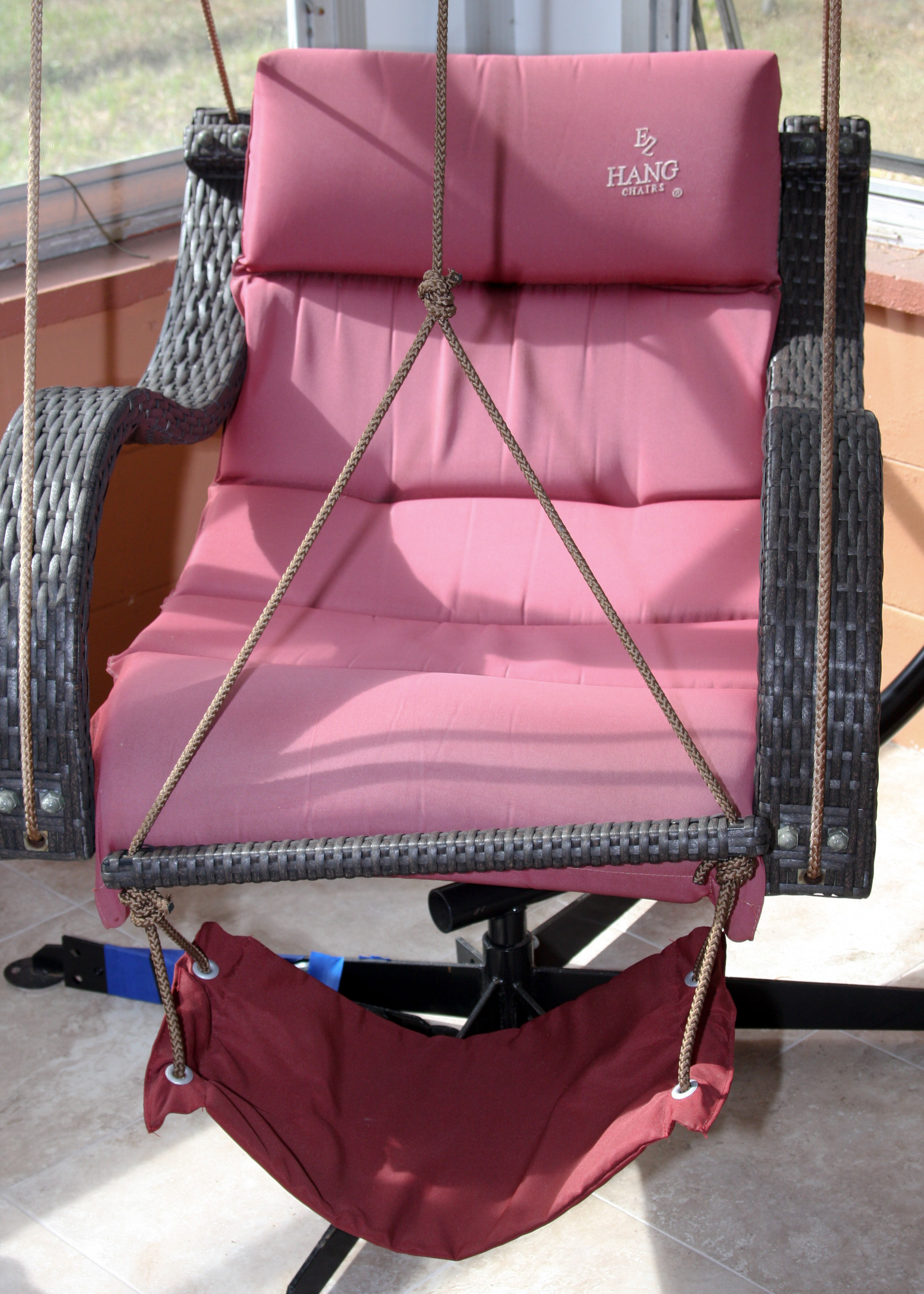Contemporary Patio Style EZ Hang Chair EBTH