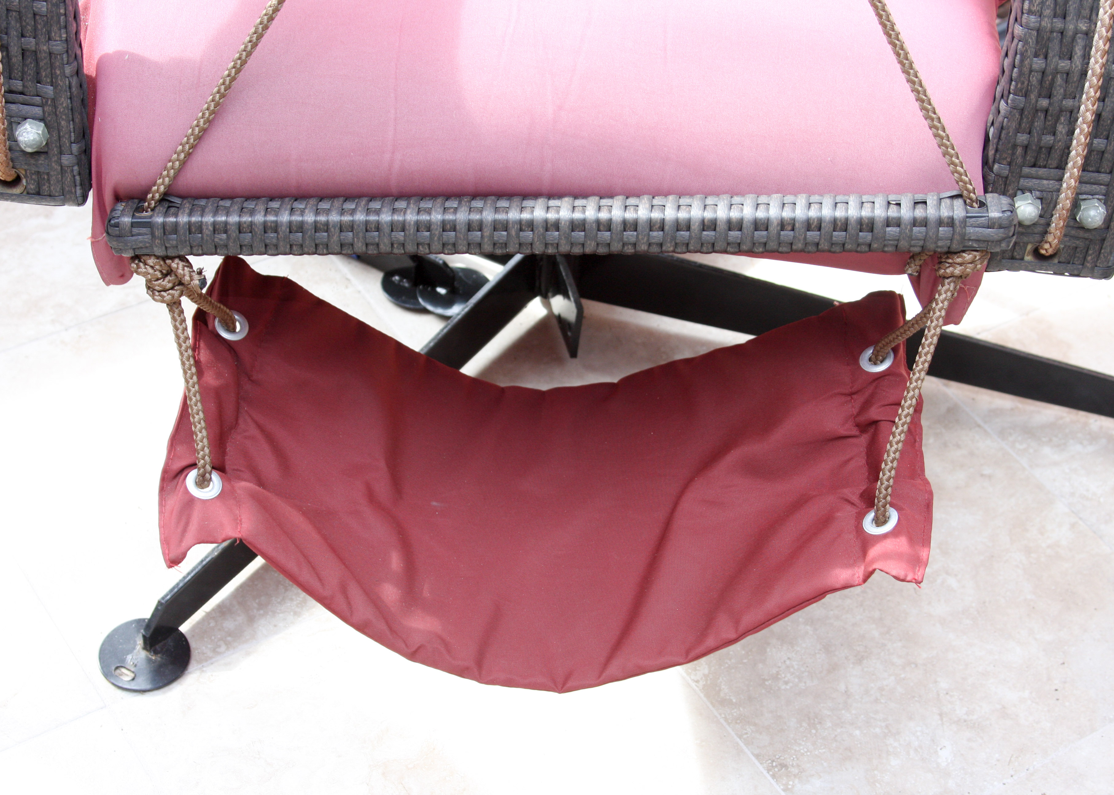 Contemporary Patio Style EZ Hang Chair EBTH