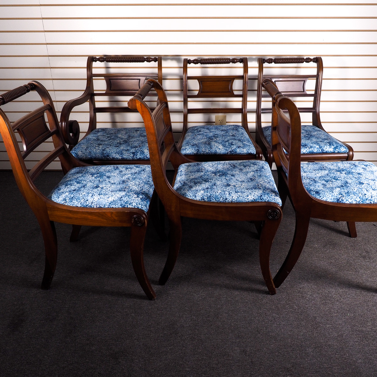 Willett MidCentury Dining Table and Chairs EBTH