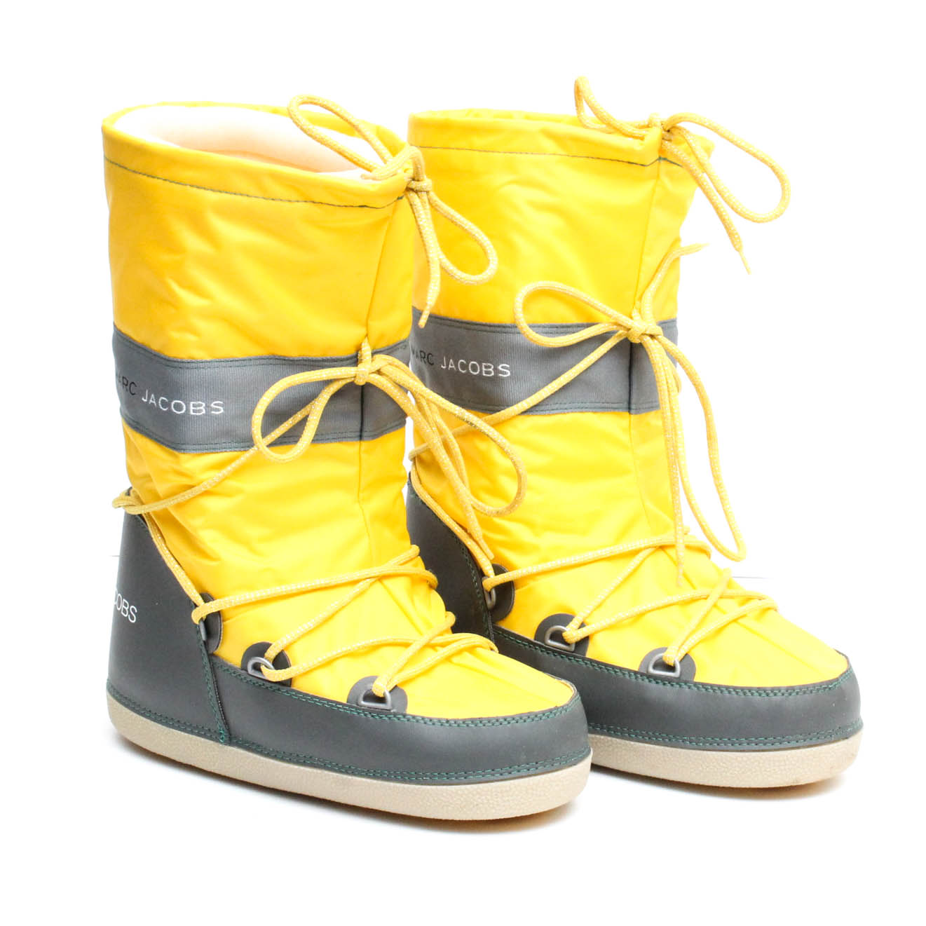 marc jacobs moon boots