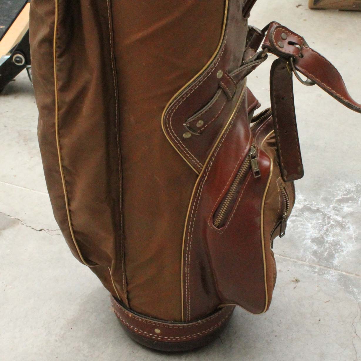 Vintage HotZ Golf Bag and Ram Golf Clubs EBTH