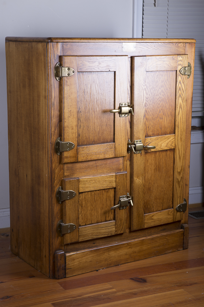 Antique Leonard's "Polar King" Ice Box EBTH