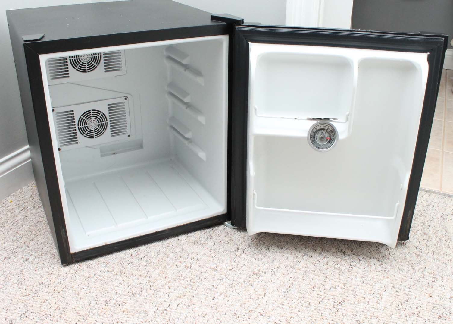 Black NuCool Mini Fridge EBTH