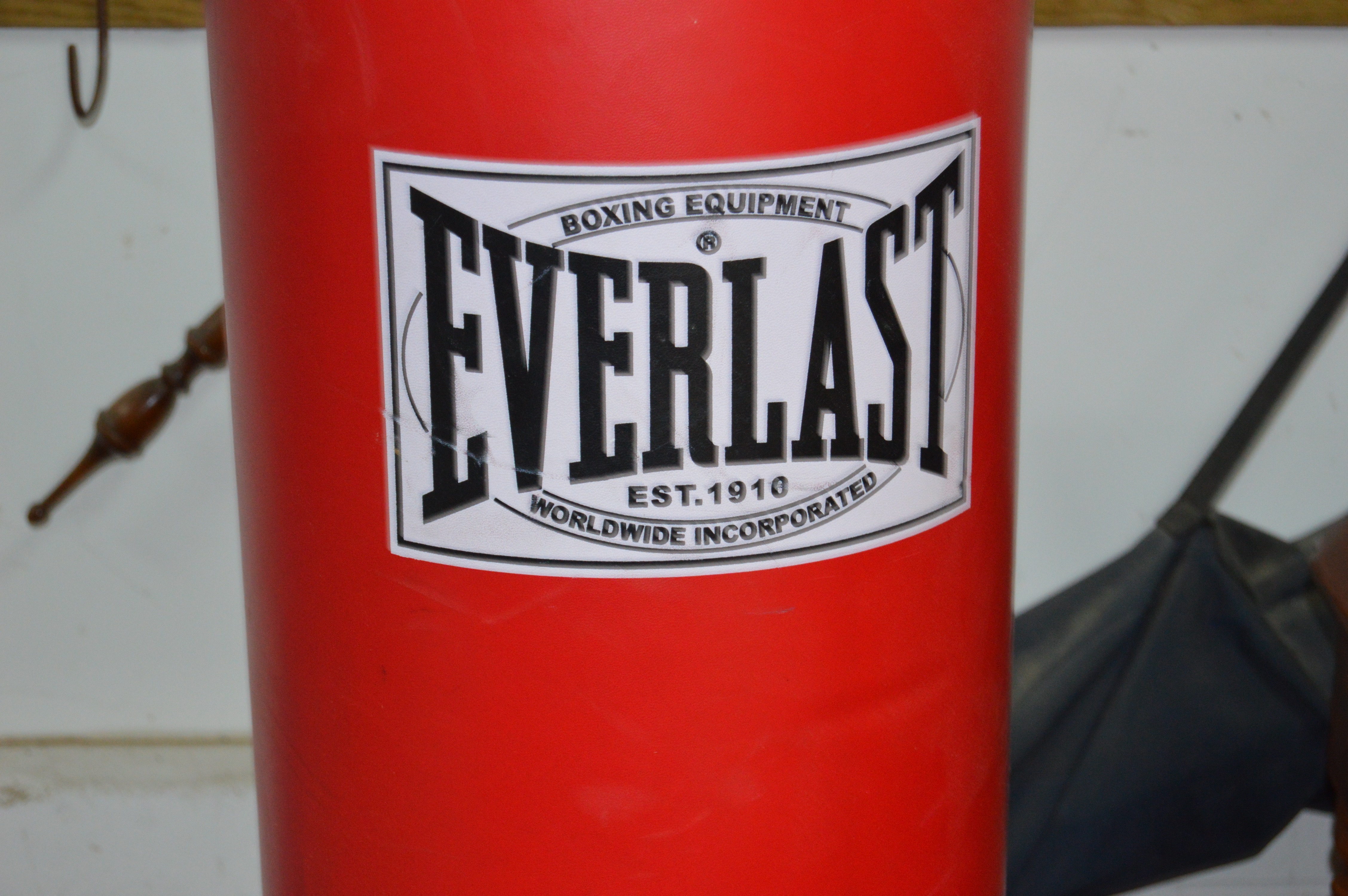 Everlast FreeStanding Punching Bag EBTH