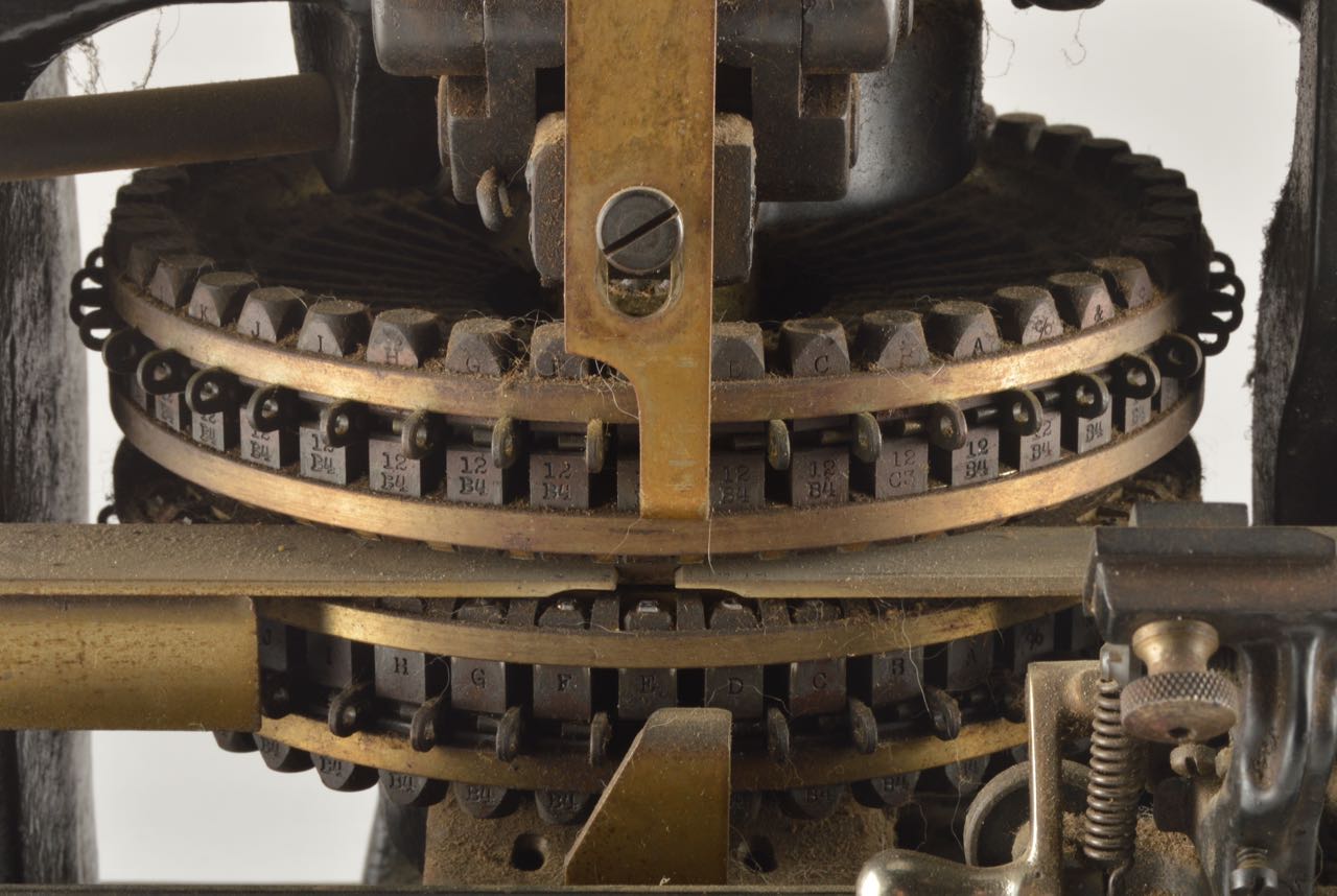 Vintage Addressograph Graphotype Machine Model 6142 EBTH