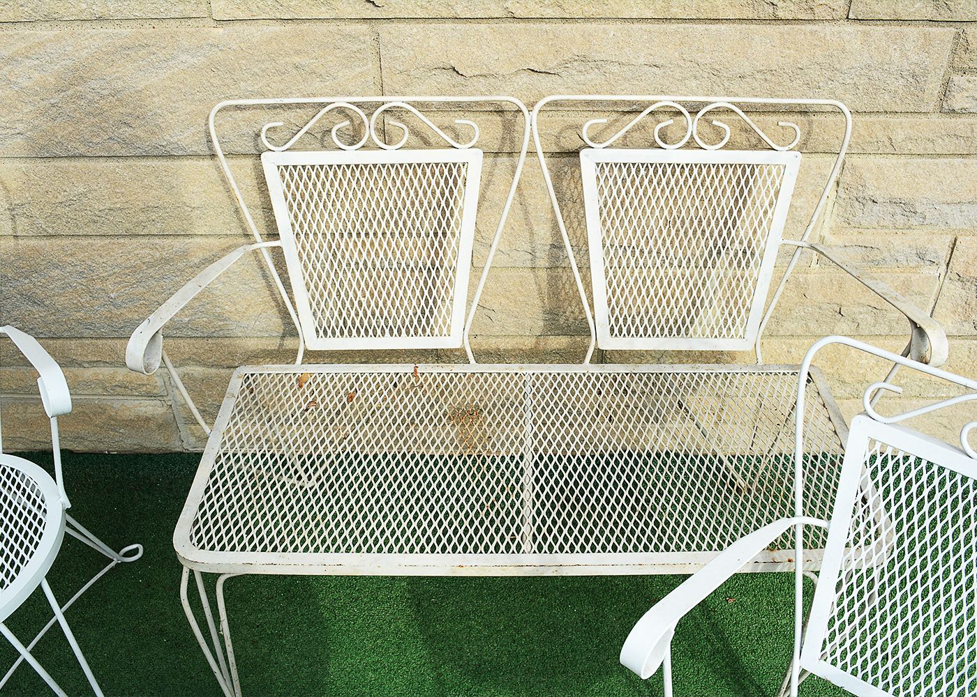 Vintage White Metal Patio Set EBTH