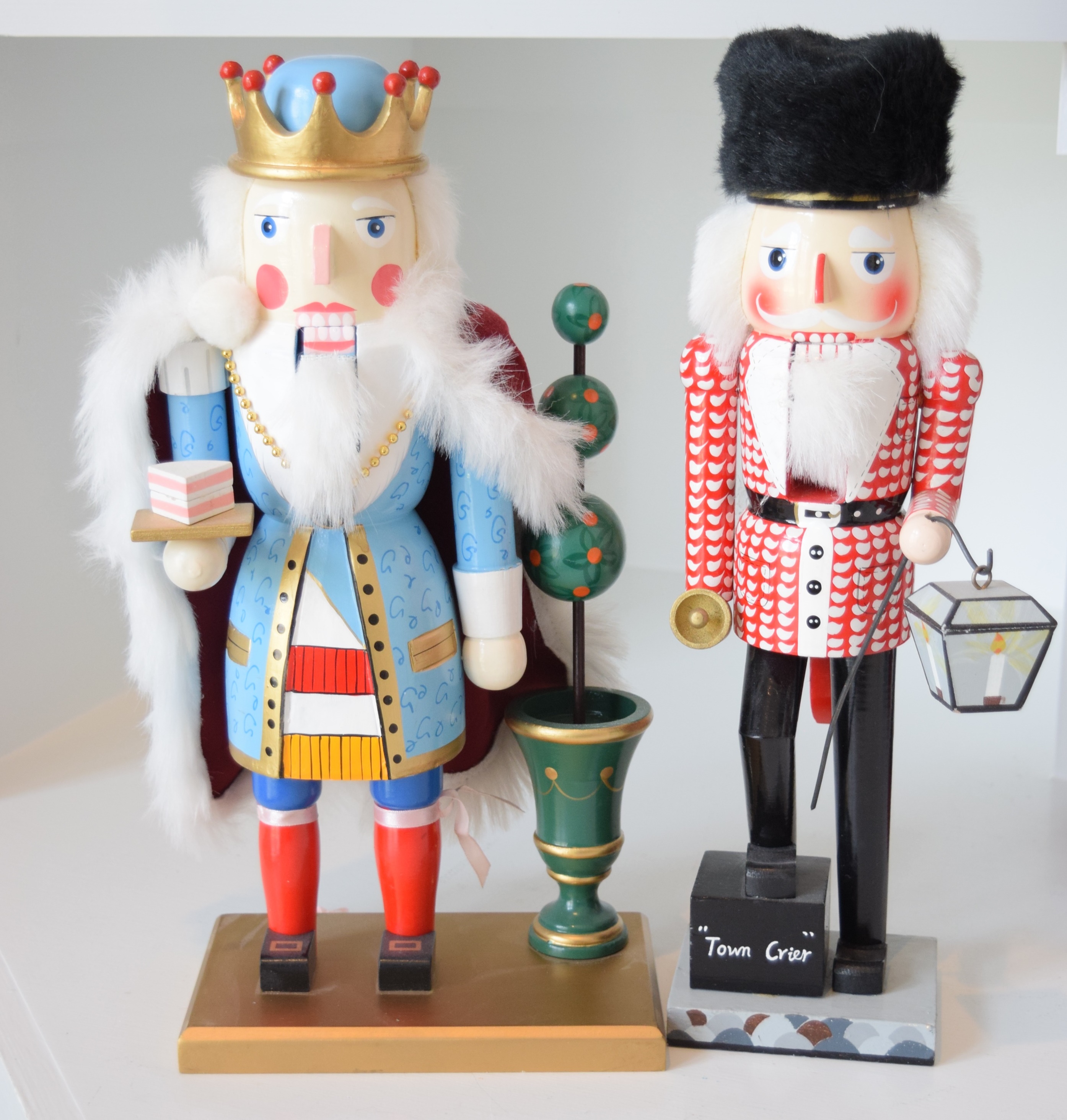 An Assortment of Sixteen Wooden Nutcrackers in Various Sizes EBTH