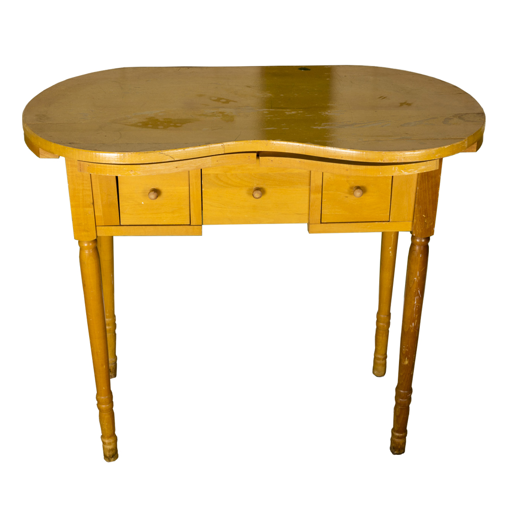 Vintage Kidney-Shaped Dressing Table : EBTH