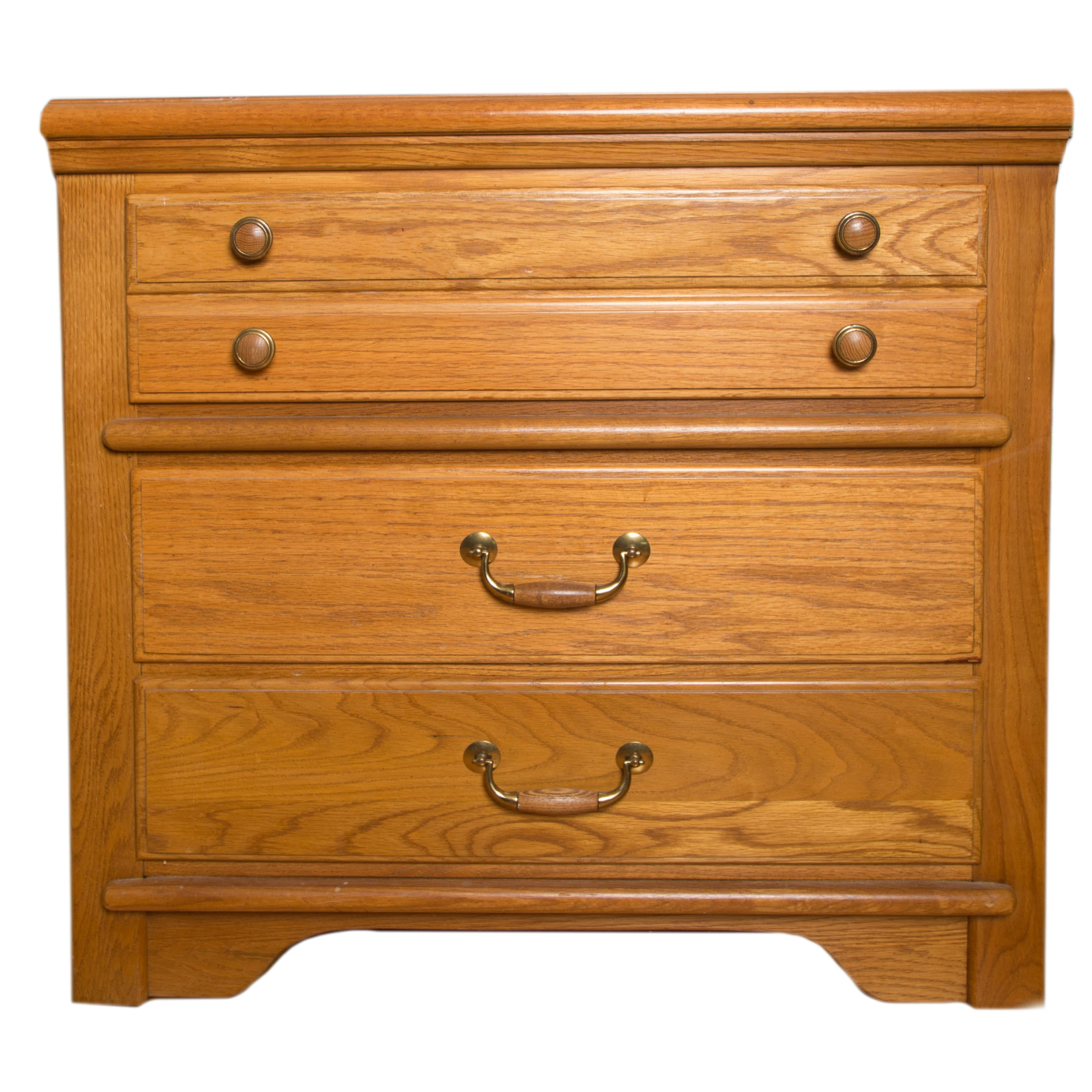 Lexington Furniture Oak Nightstand EBTH