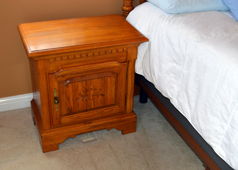 Contemporary Keller Furniture Queen Bed Frame and Nightstands in Oak EBTH