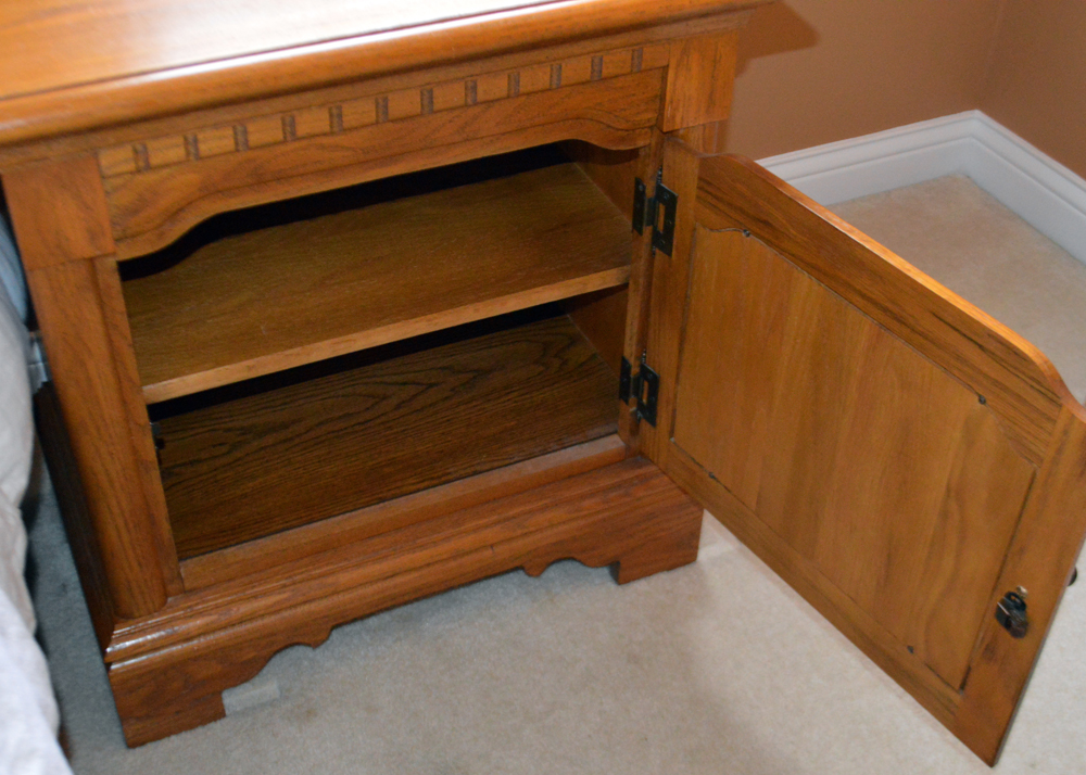 Contemporary Keller Furniture Queen Bed Frame and Nightstands in Oak EBTH