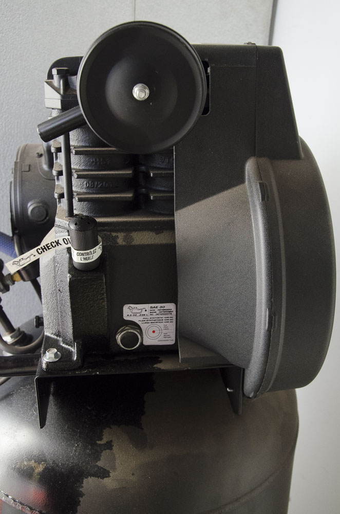 Kobalt 30 Gallon Cast Iron Air Compressor EBTH