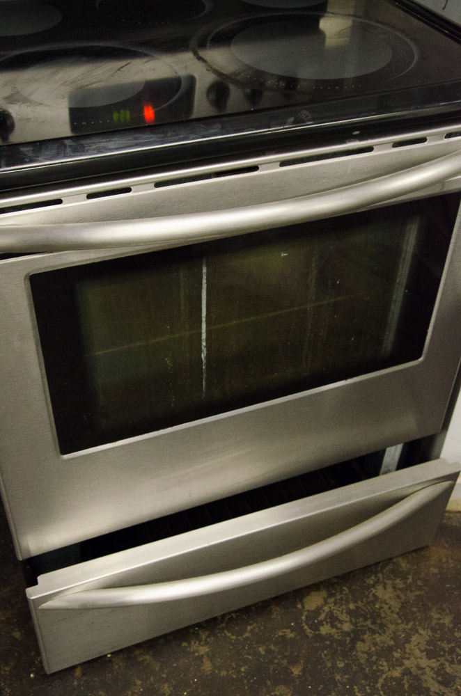 Frigidaire Speed Bake Convection Oven EBTH