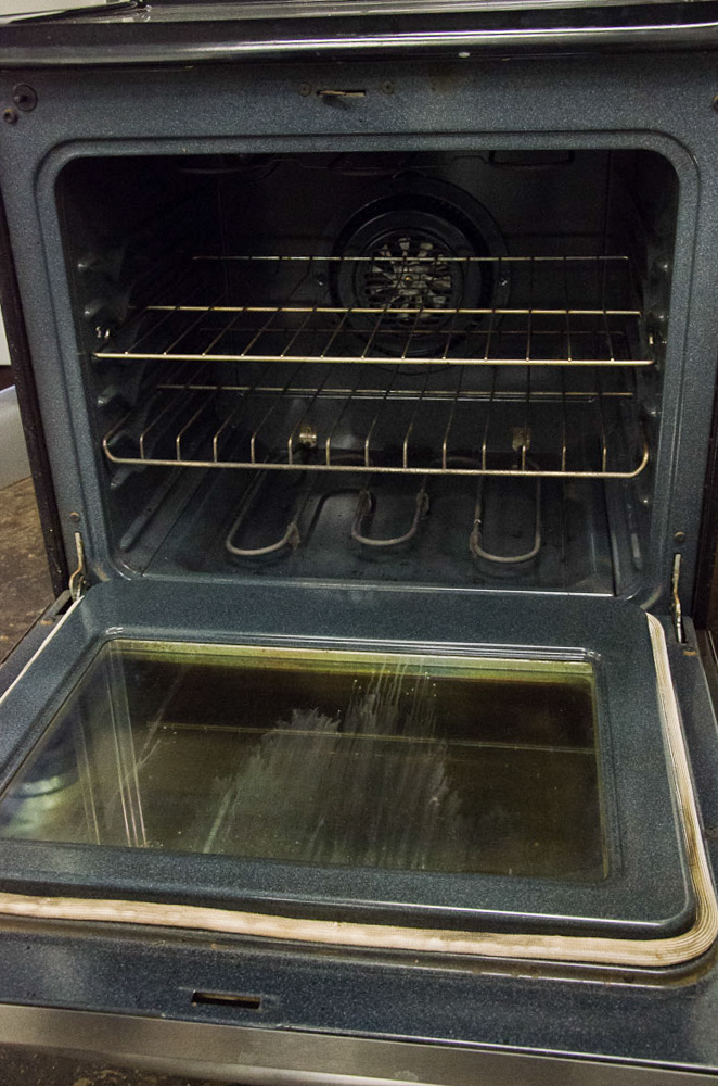 Frigidaire Speed Bake Convection Oven EBTH