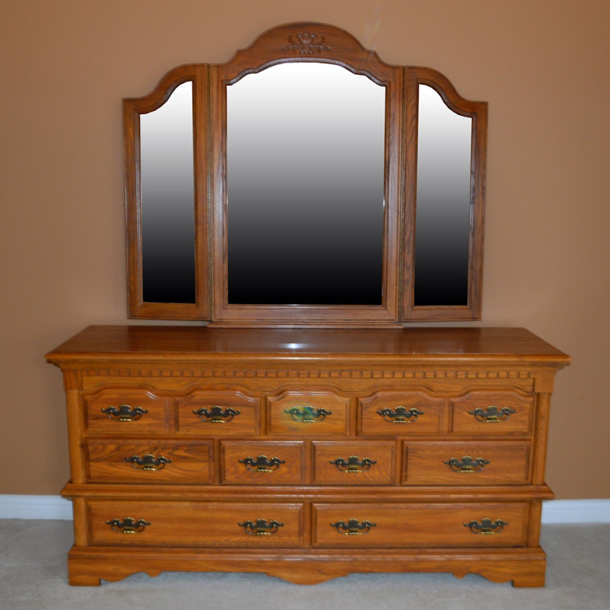 Keller Chippendale Style Dresser With Trifold Mirror Ebth