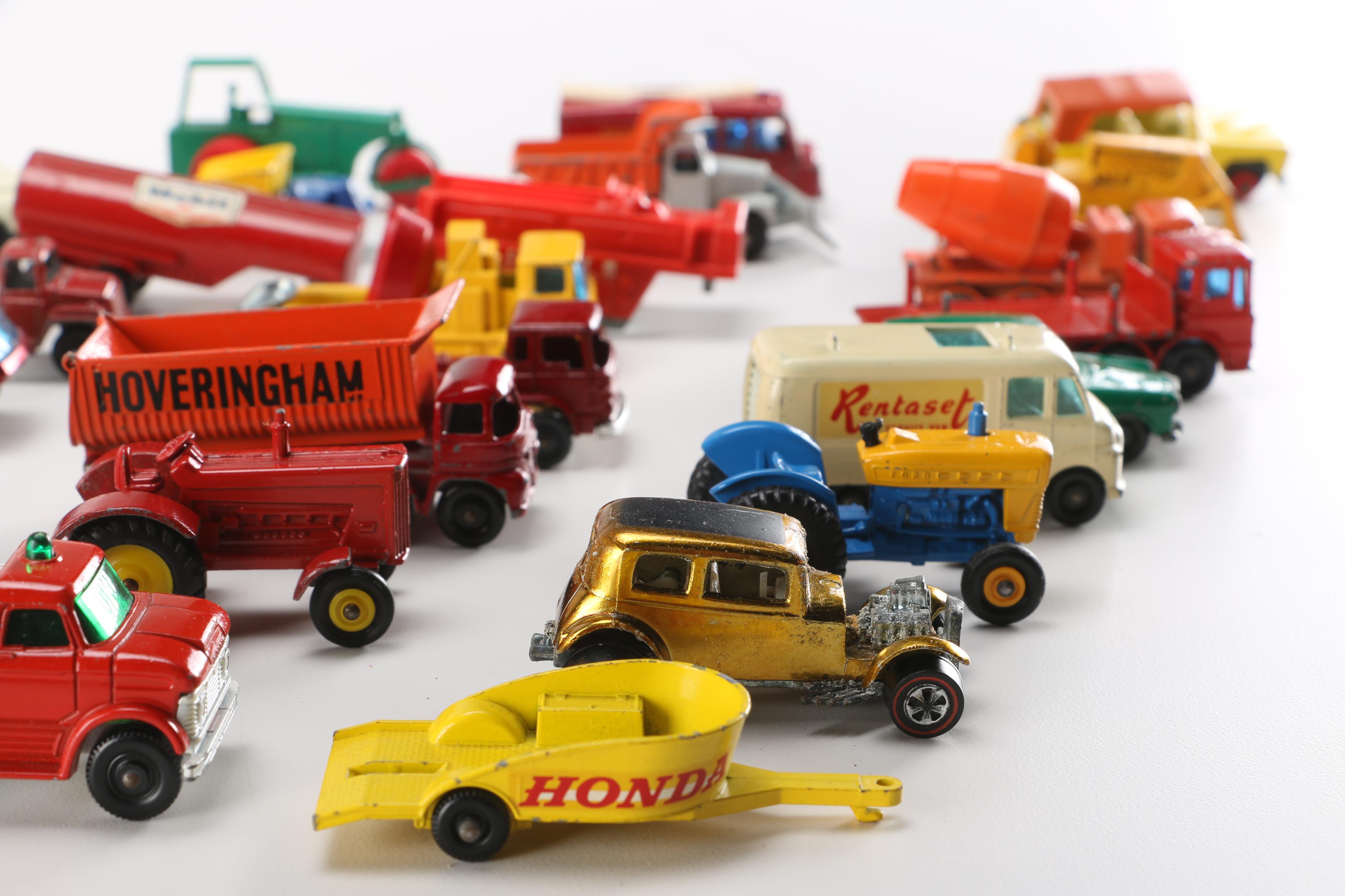 1966 Mattel Miniature Car Carrying Case With Thirty DieCast Vehicles