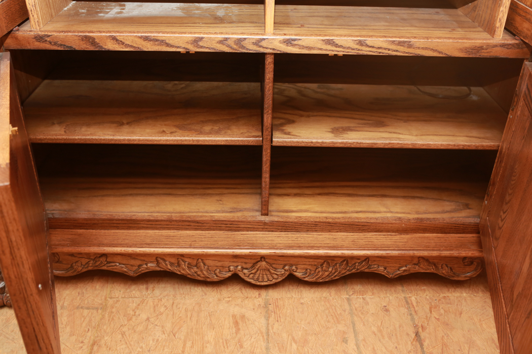 Solid Oak Media Center EBTH