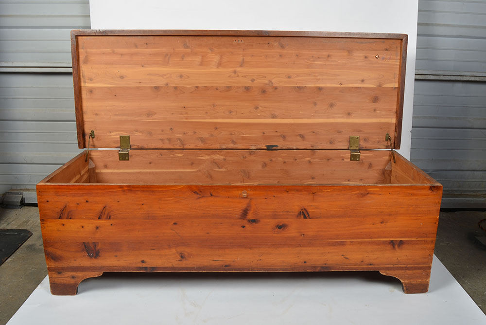 Vintage Cedar Chest EBTH