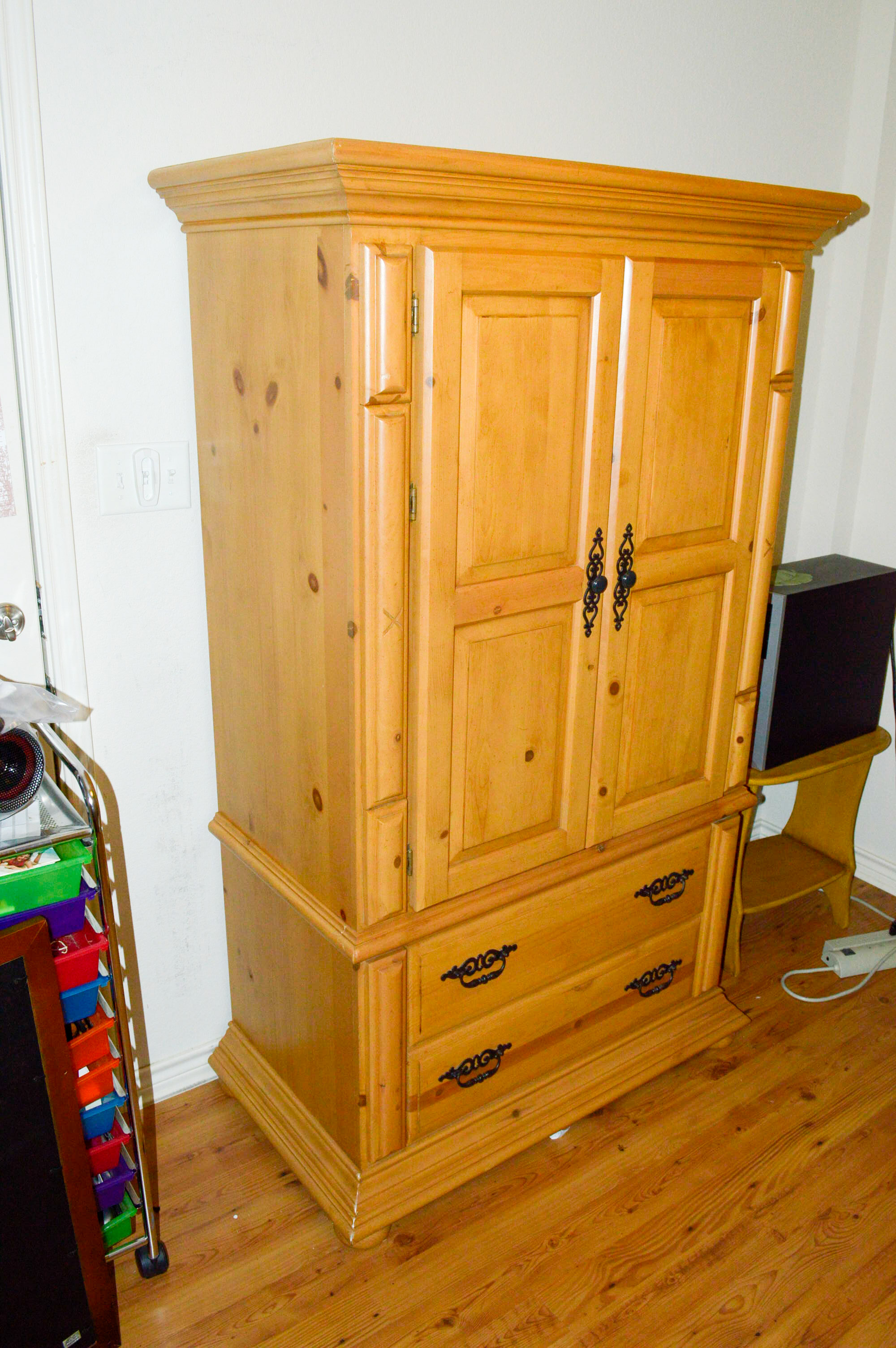 Knotty Pine Armoire Entertainment Center EBTH