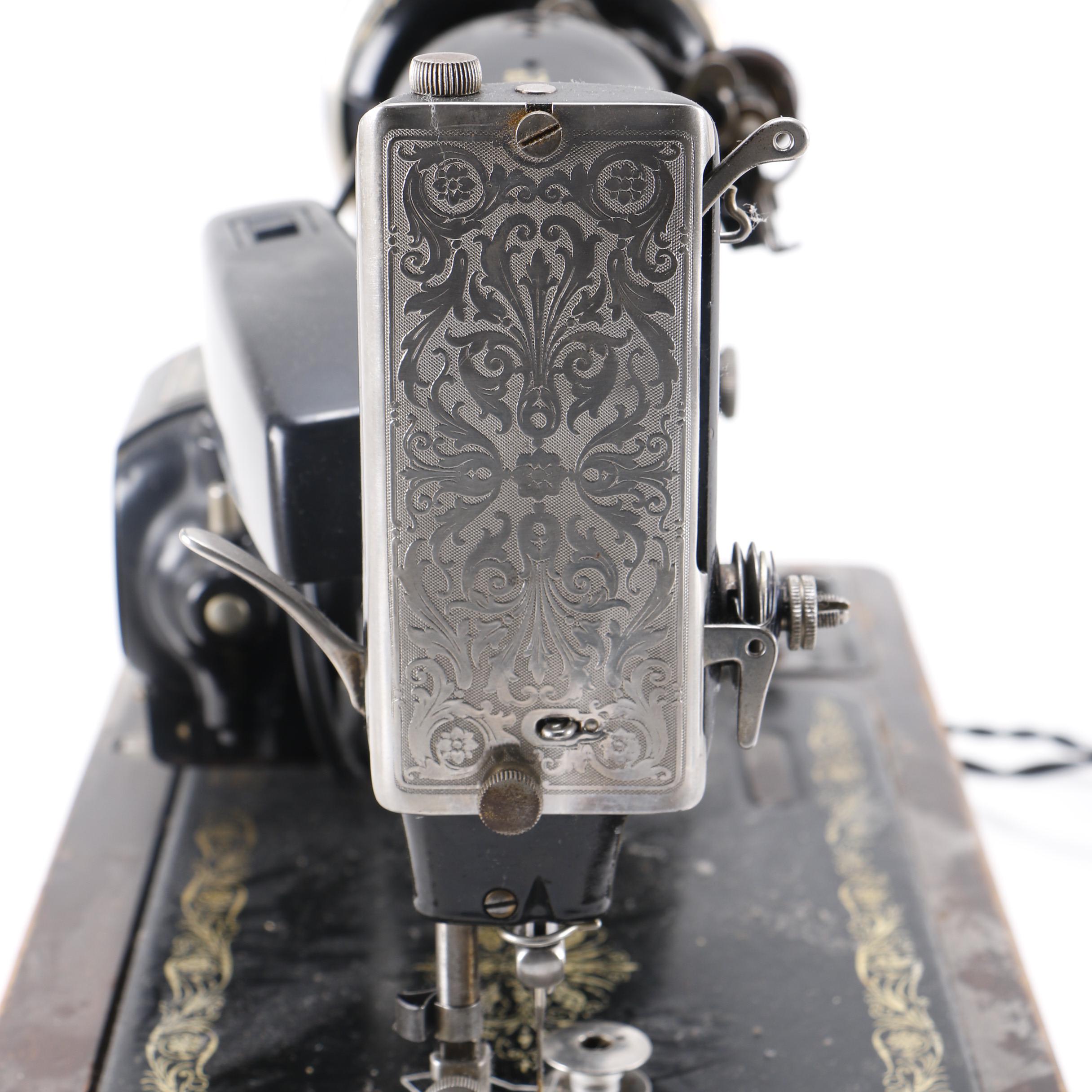 Vintage Singer BT7 Sewing Machine EBTH