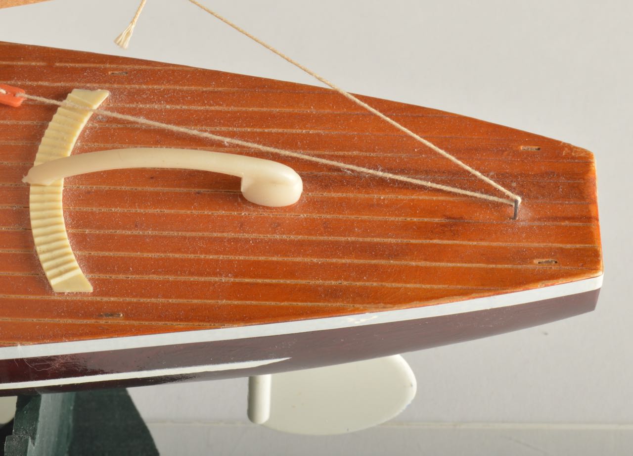 Vintage "GinerYacht" Fractional Rig Sloop Pond Yacht with Stand EBTH