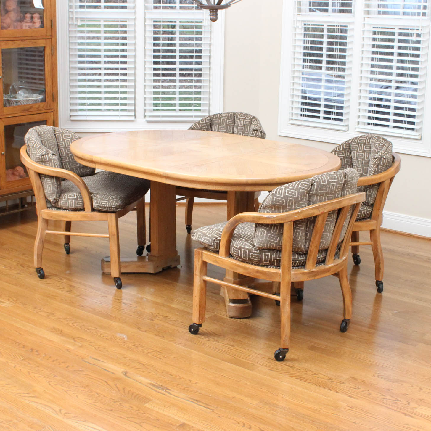 Vintage Drexel Kitchen Table and Chairs | EBTH