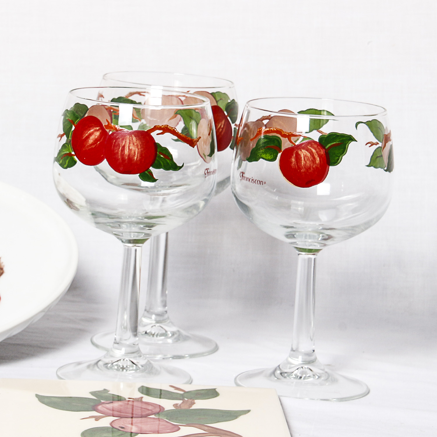 Franciscan "Apple" Glasses and Decor EBTH