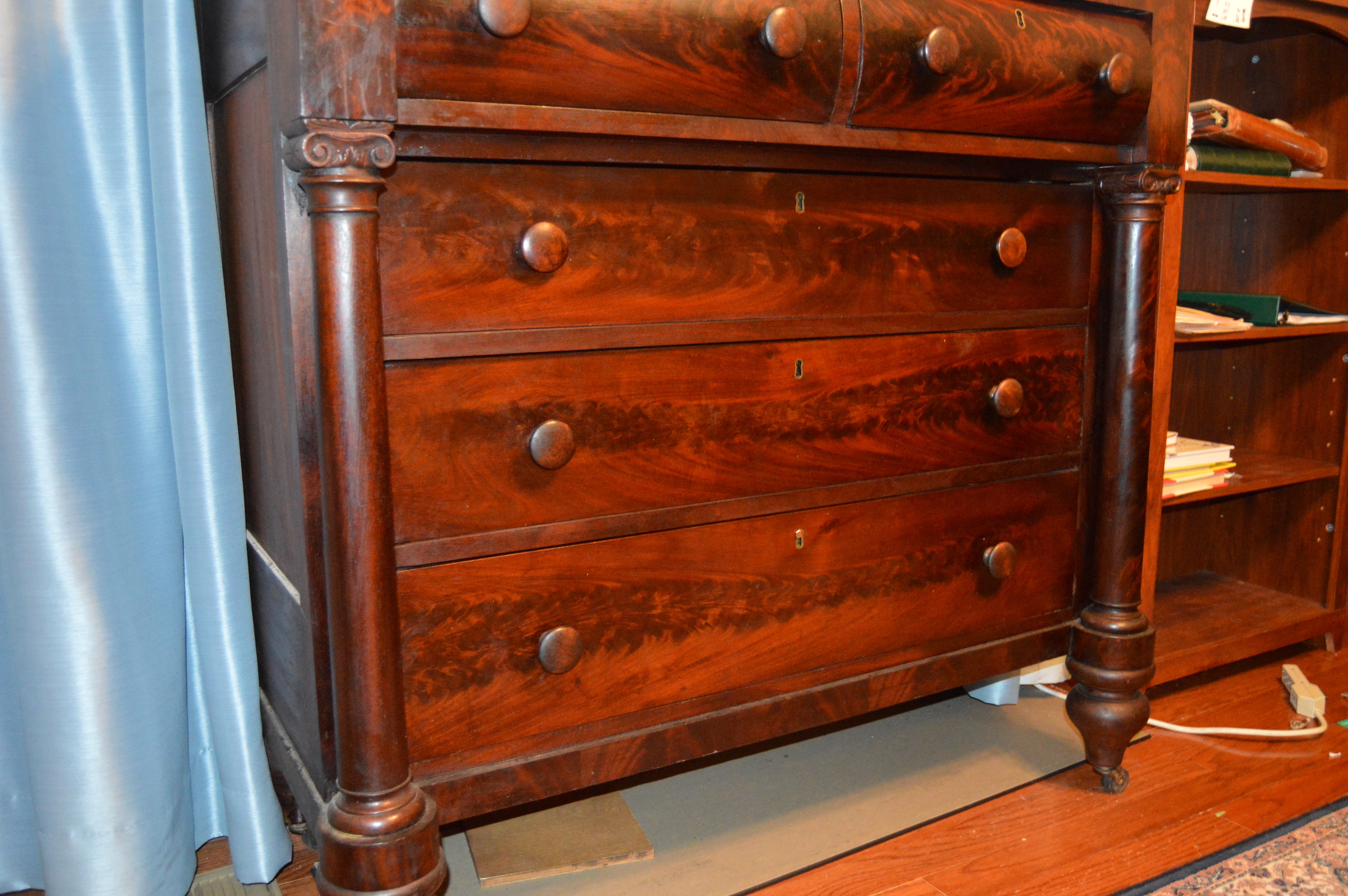 Antique American Empire Mahogany Chest of Drawers EBTH