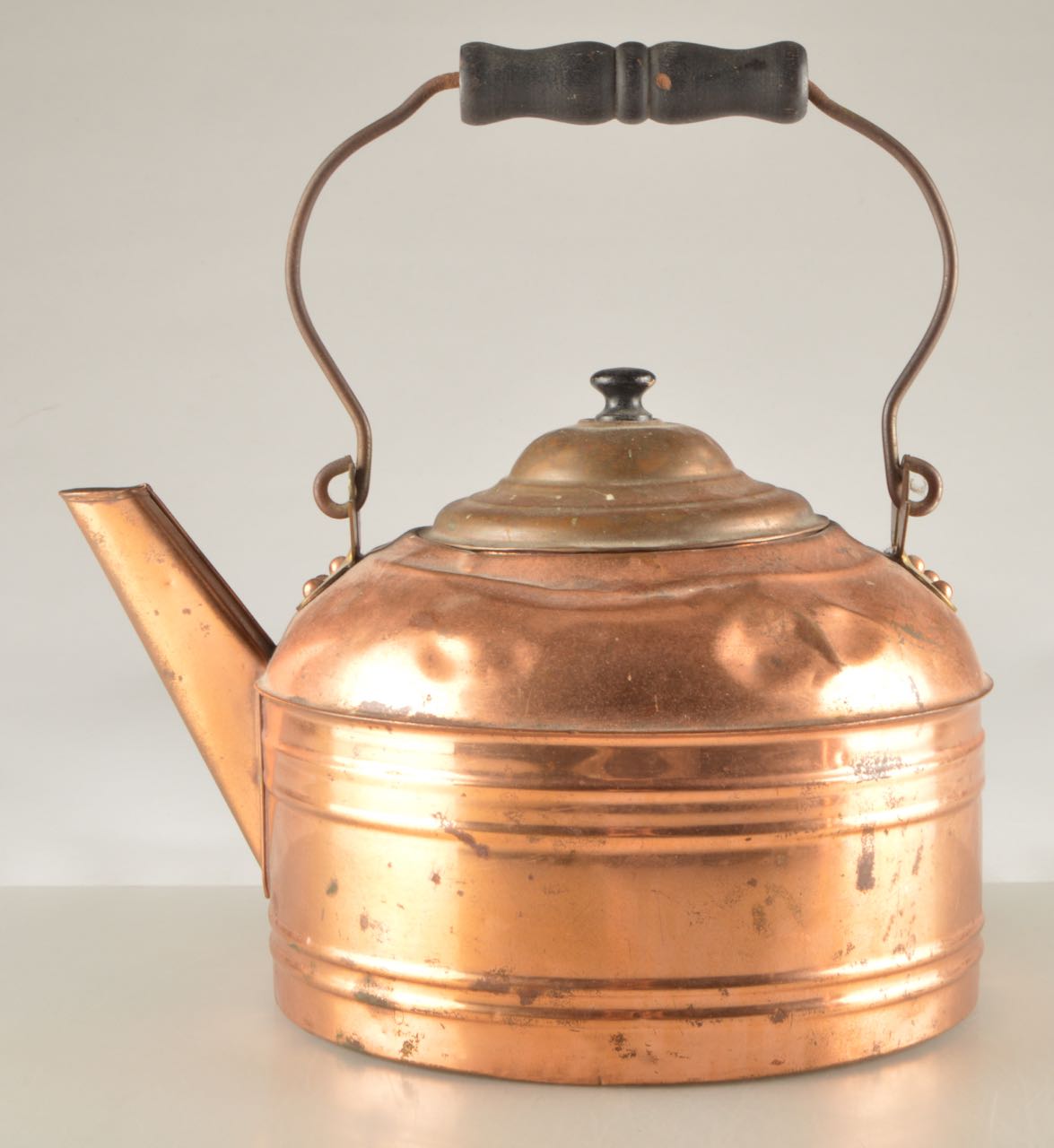 Vintage Copper Kettles EBTH