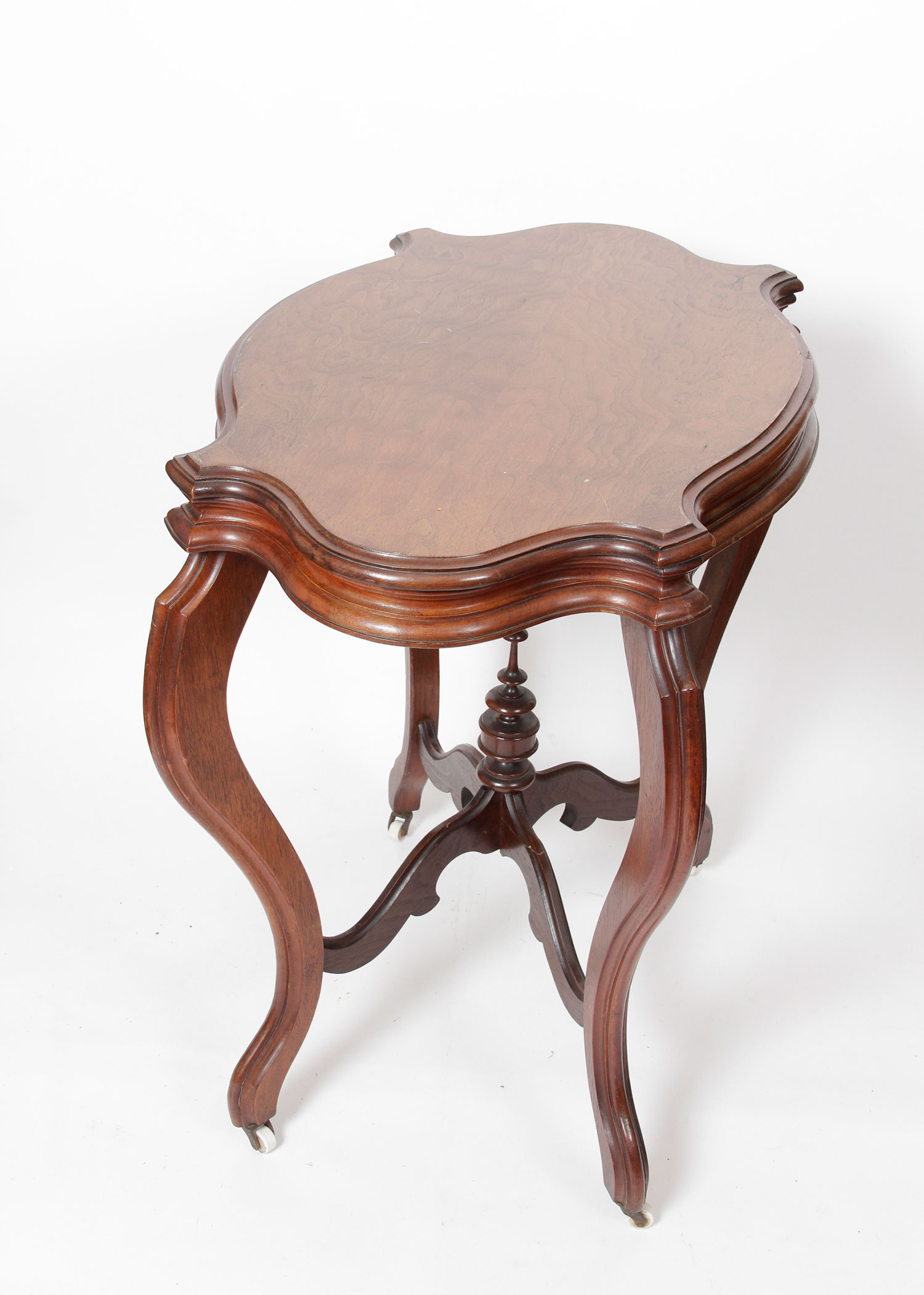 Mid to Late 19th Century Victorian Parlor Table EBTH