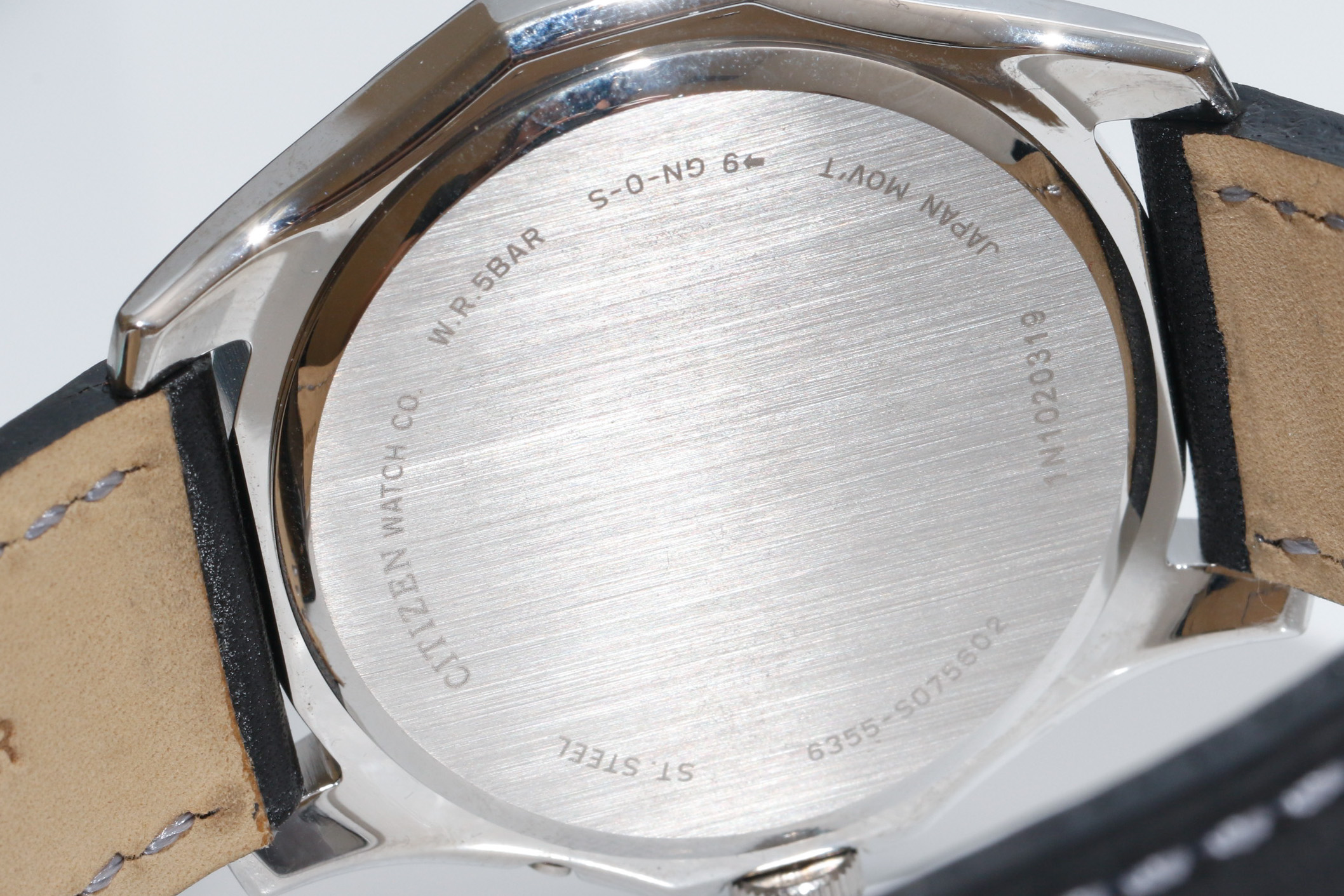 Men's Citizen Quartz Black Leather Wristwatch EBTH