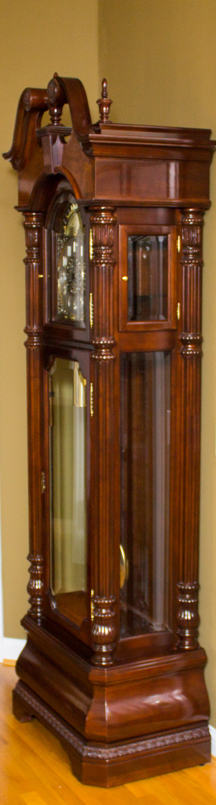 Howard Miller Presidential Collection Grandfather Clock | EBTH