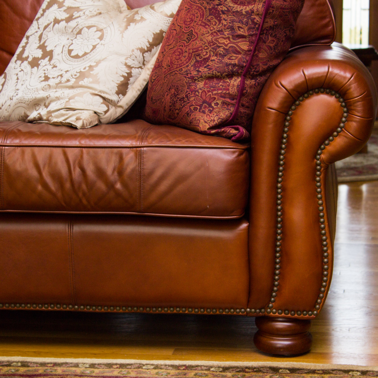 Thomasville "Benjamin" Brown Leather Sectional Sofa EBTH