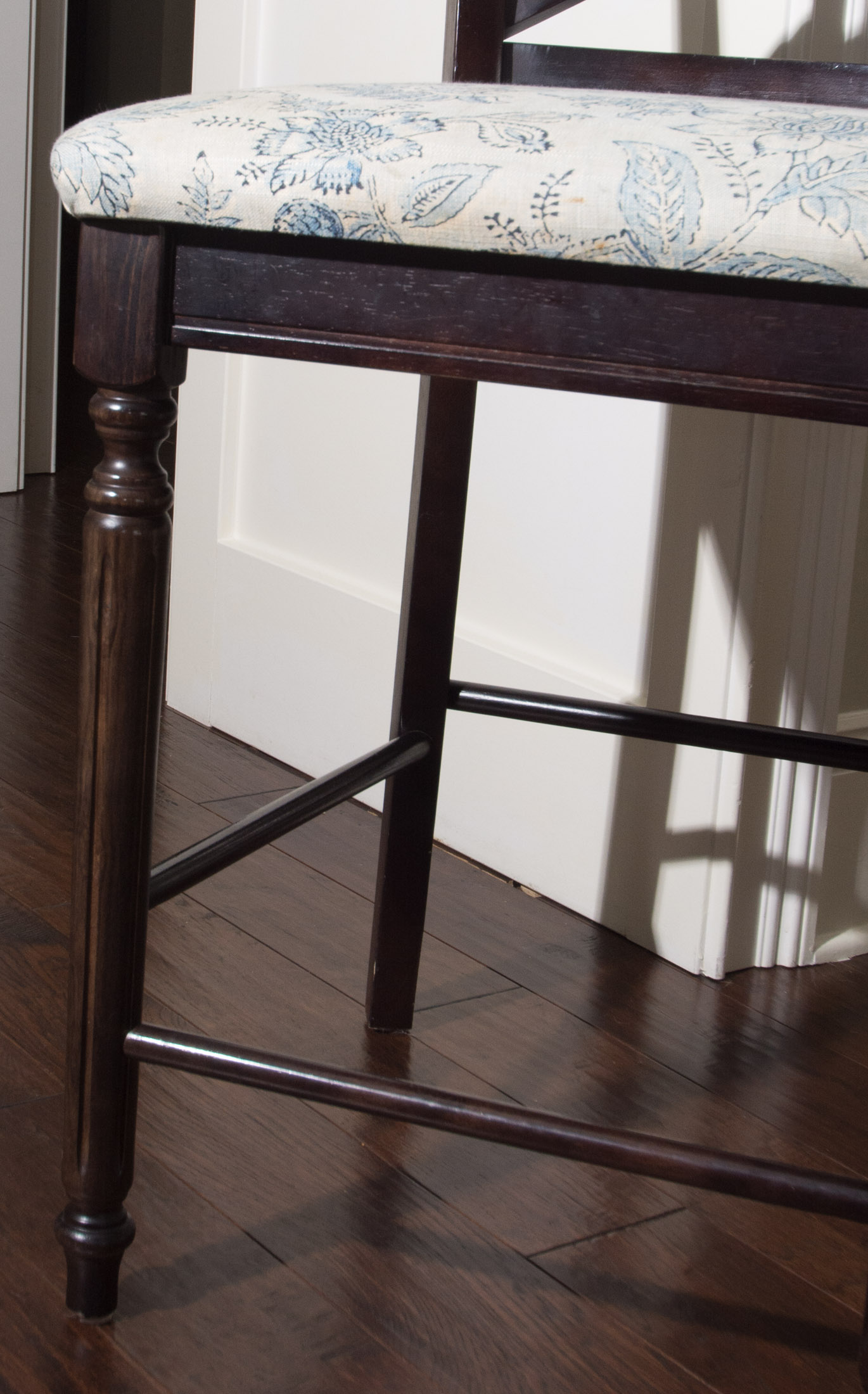 Bassett Furniture Bar Stools EBTH