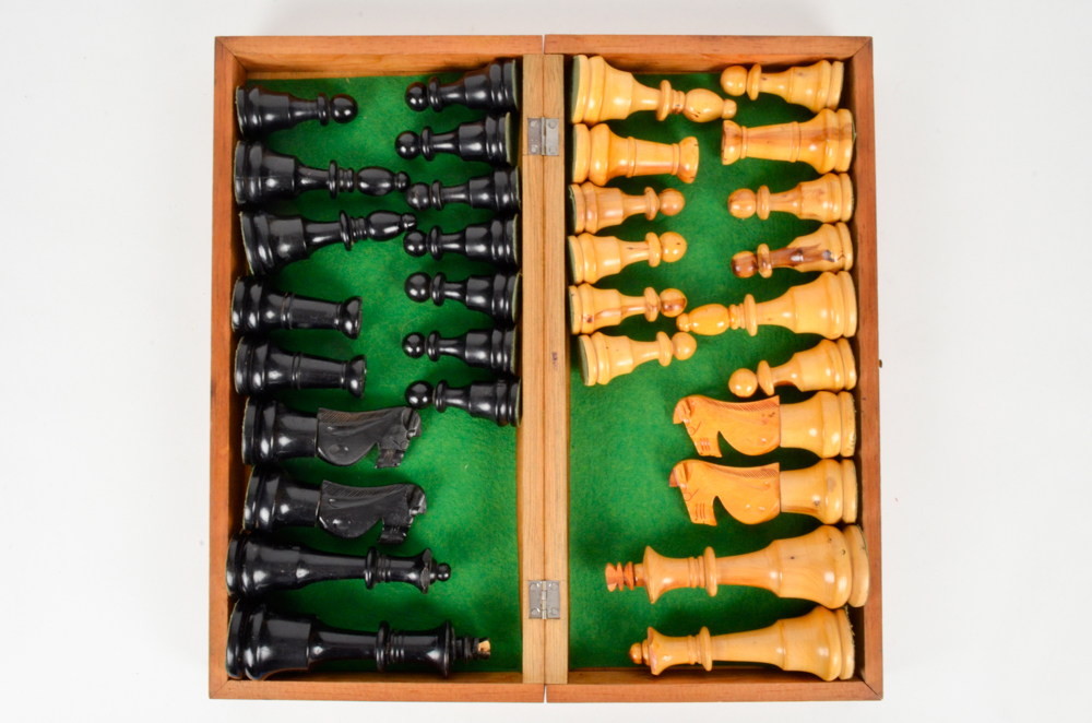 HandCarved Wood Chess Set EBTH
