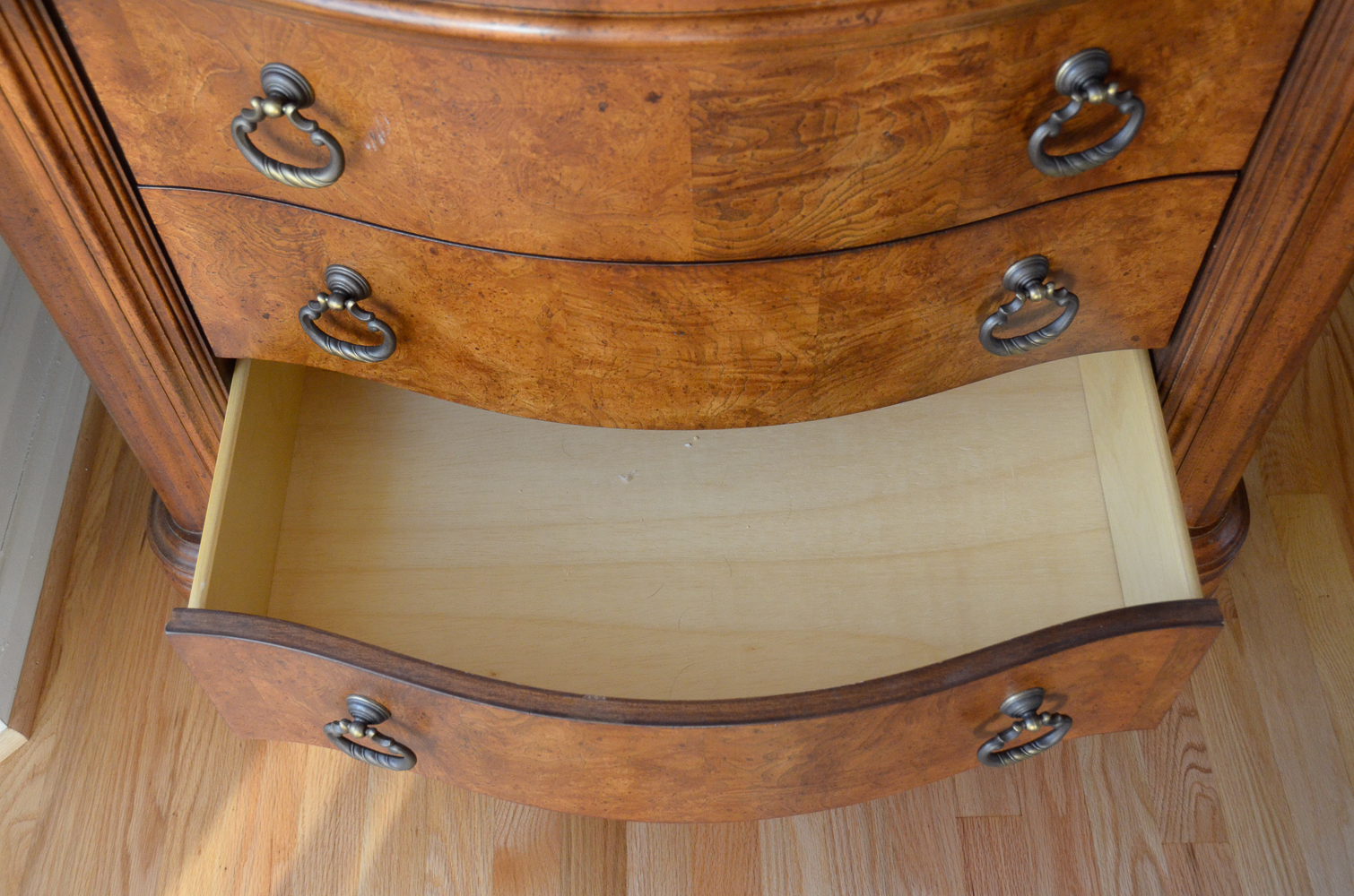 Granite Top Serpentine Nightstand by Thomasville | EBTH