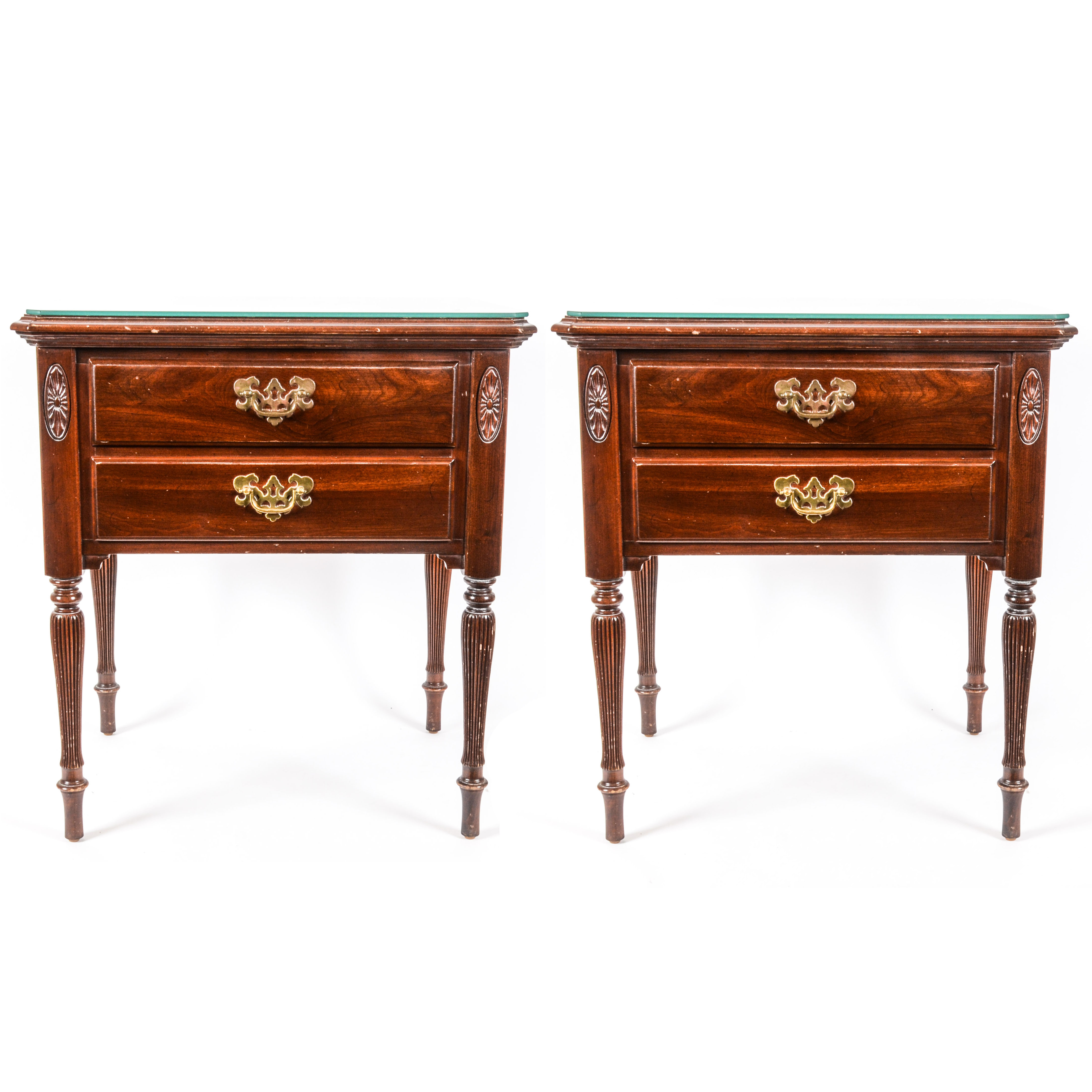 Pair of Ethan Allen Wooden Bedside Tables EBTH