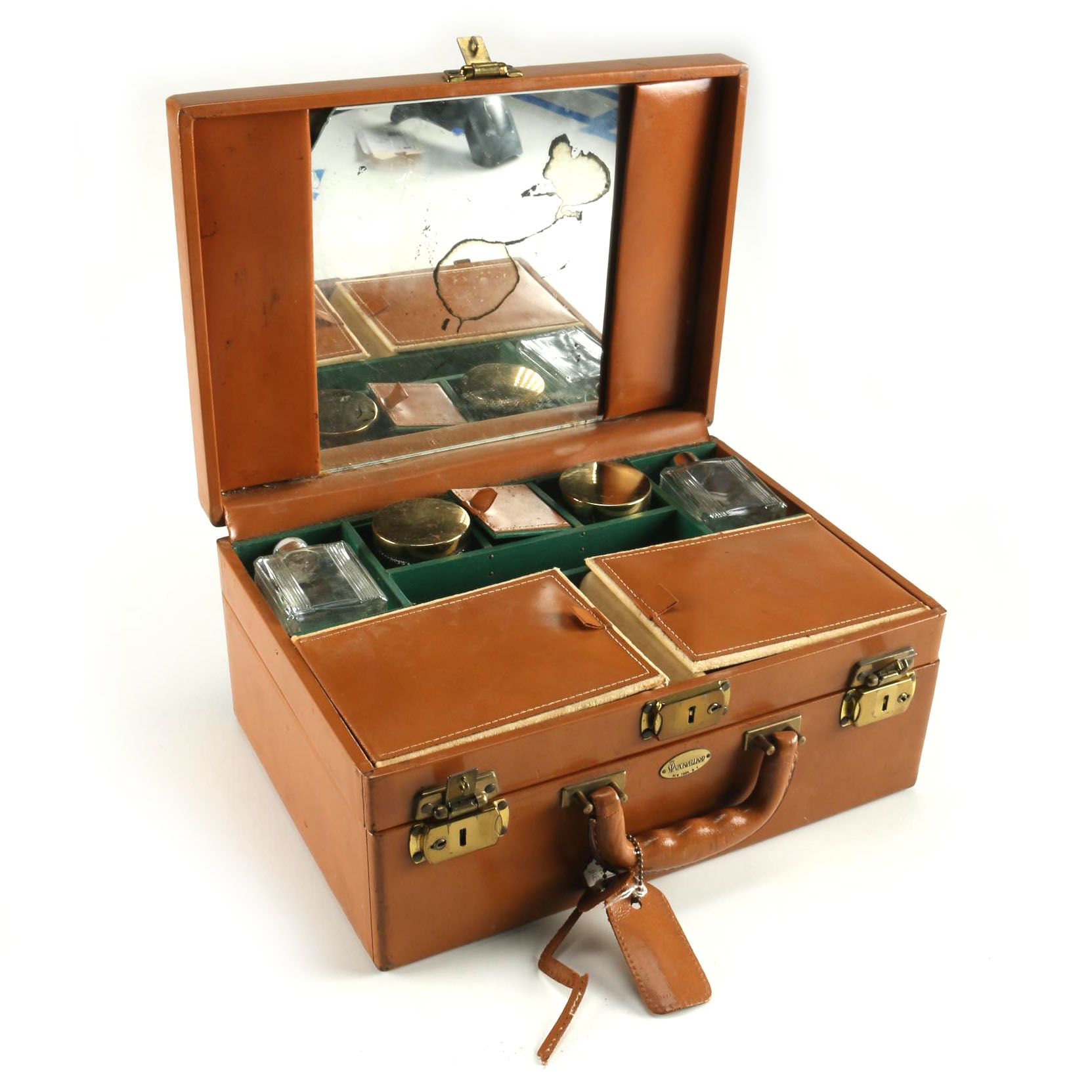 Maximilian Leather Train Case EBTH