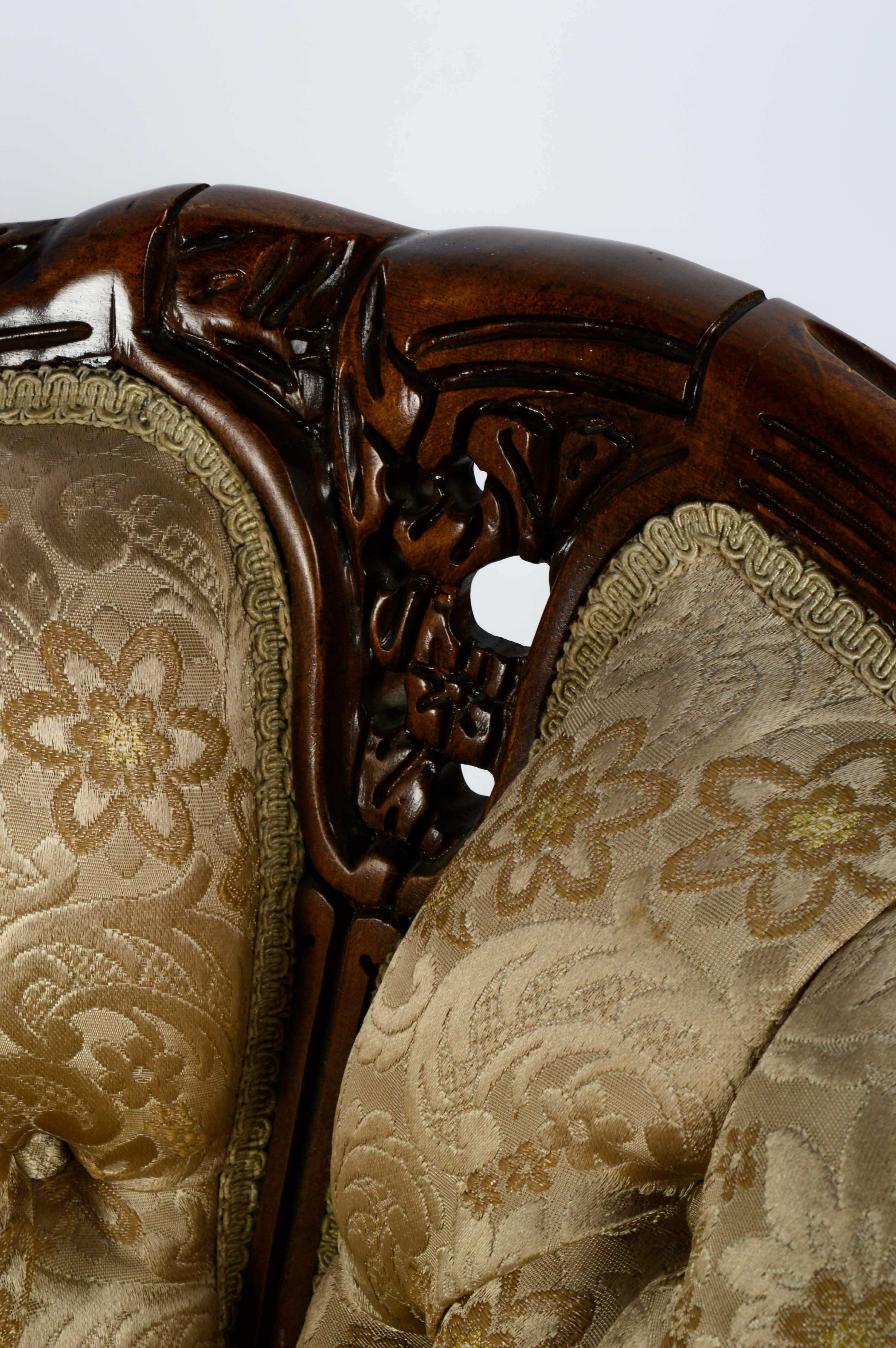 Kimball Upholstered Victorian Revival Settee EBTH