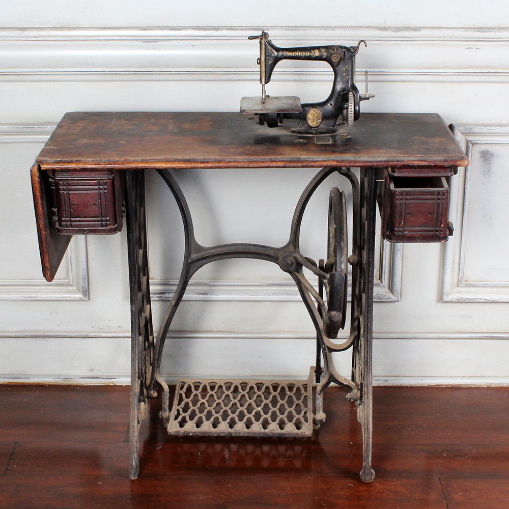 Antique Singer Sewing Machine Table | EBTH