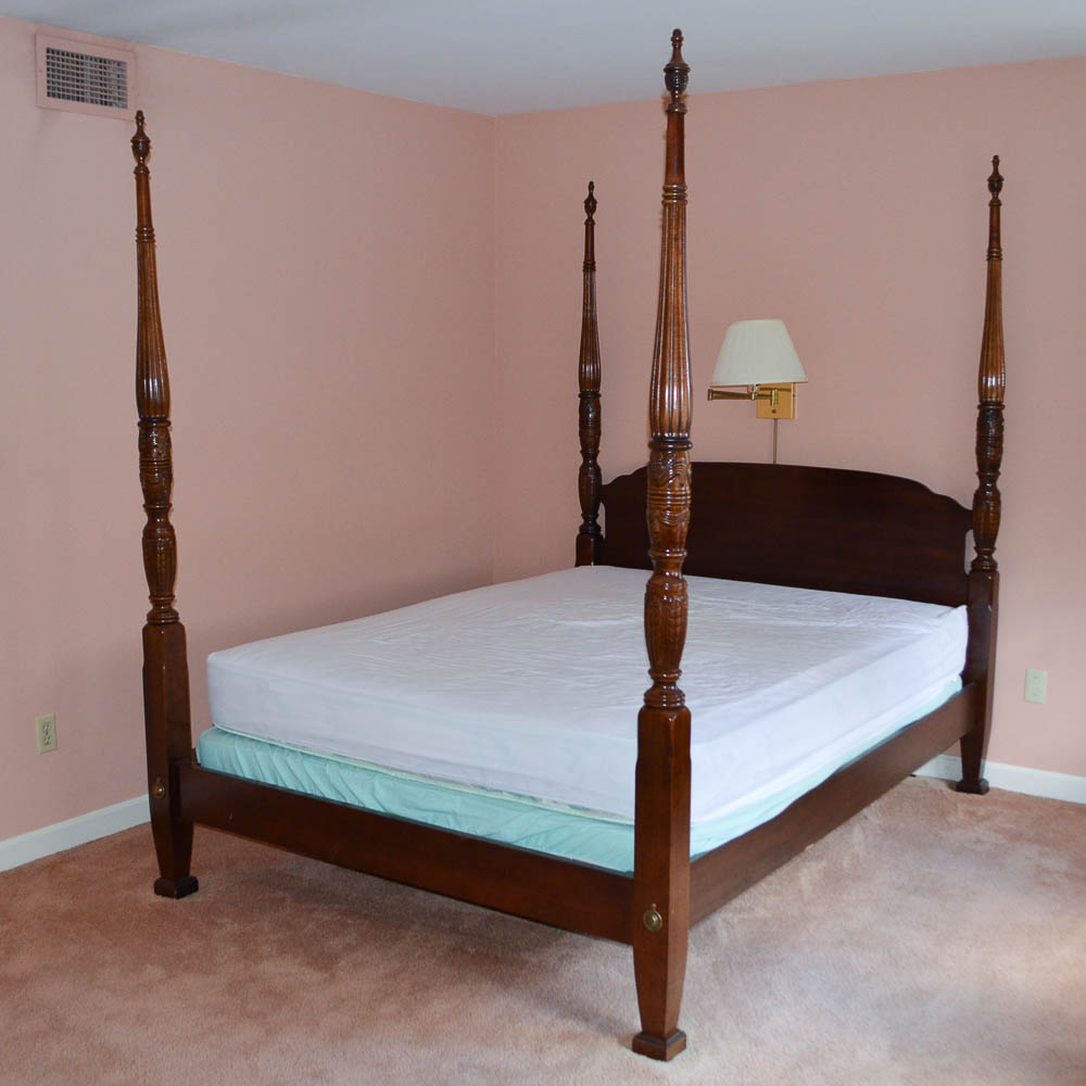 Queen Size Four Poster Bed Frame EBTH