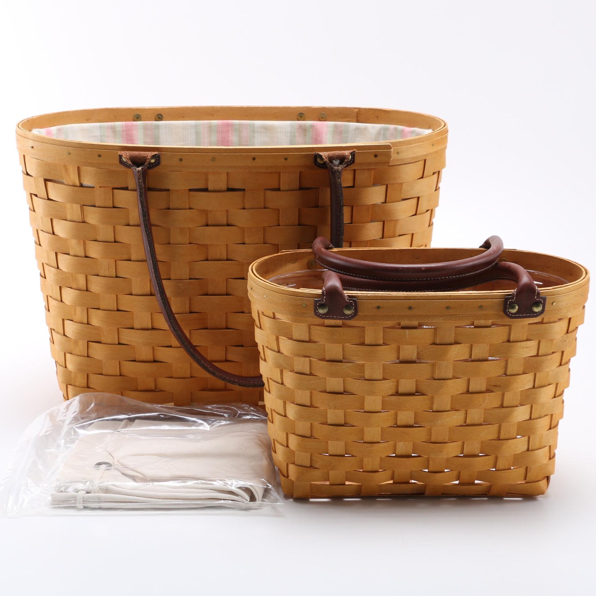 Pair Longaberger Leather Handled Baskets EBTH