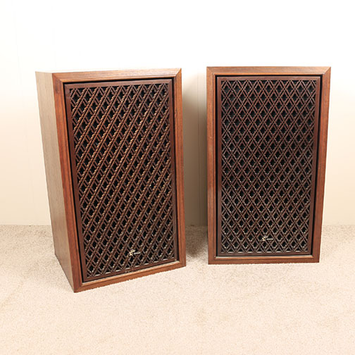 Pair of Sansui Upright Speakers EBTH